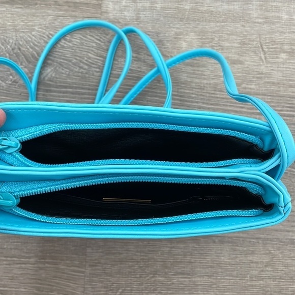 Light Blue Purse - Picture 2 of 6